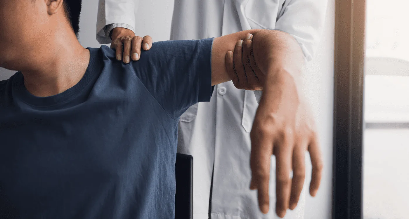 ¿qué especialista trata el dolor de espalda?